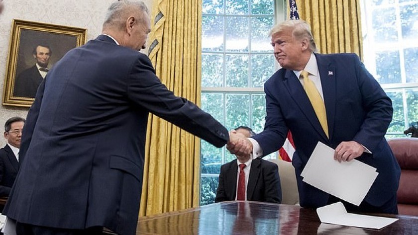 Trump anuncia una tregua parcial de 90 días, sube al 125% las tasas a China 