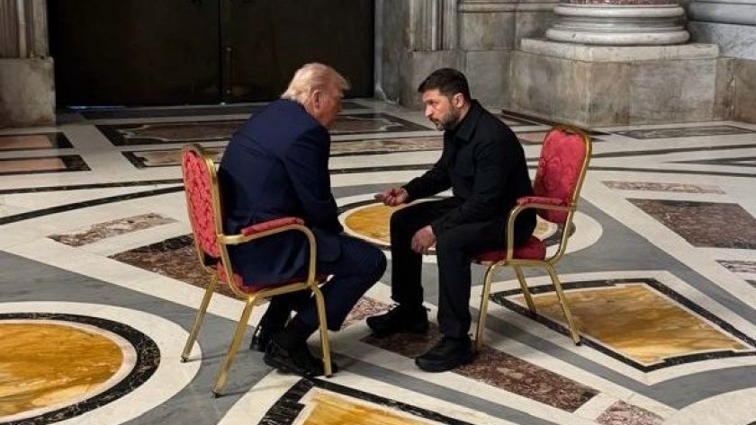Zelenski se reunió con Trump en el Vaticano: 
