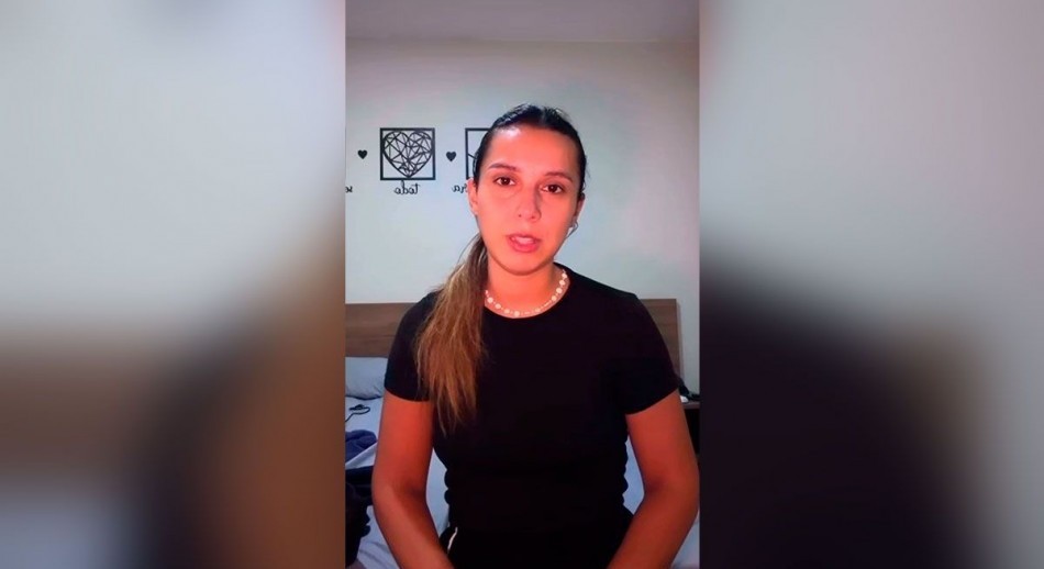 Ordenaron la liberación de la abogada argentina detenida por realizar gestos racistas